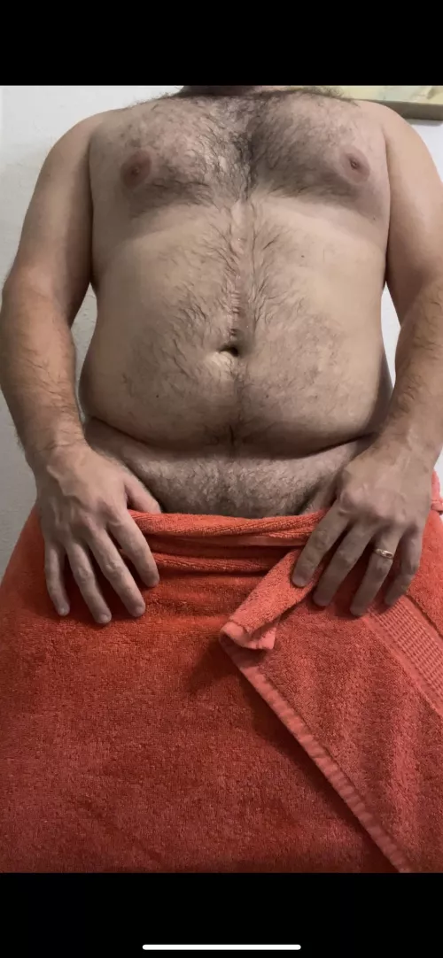 Should i drop the towel? by NaughtyLister6