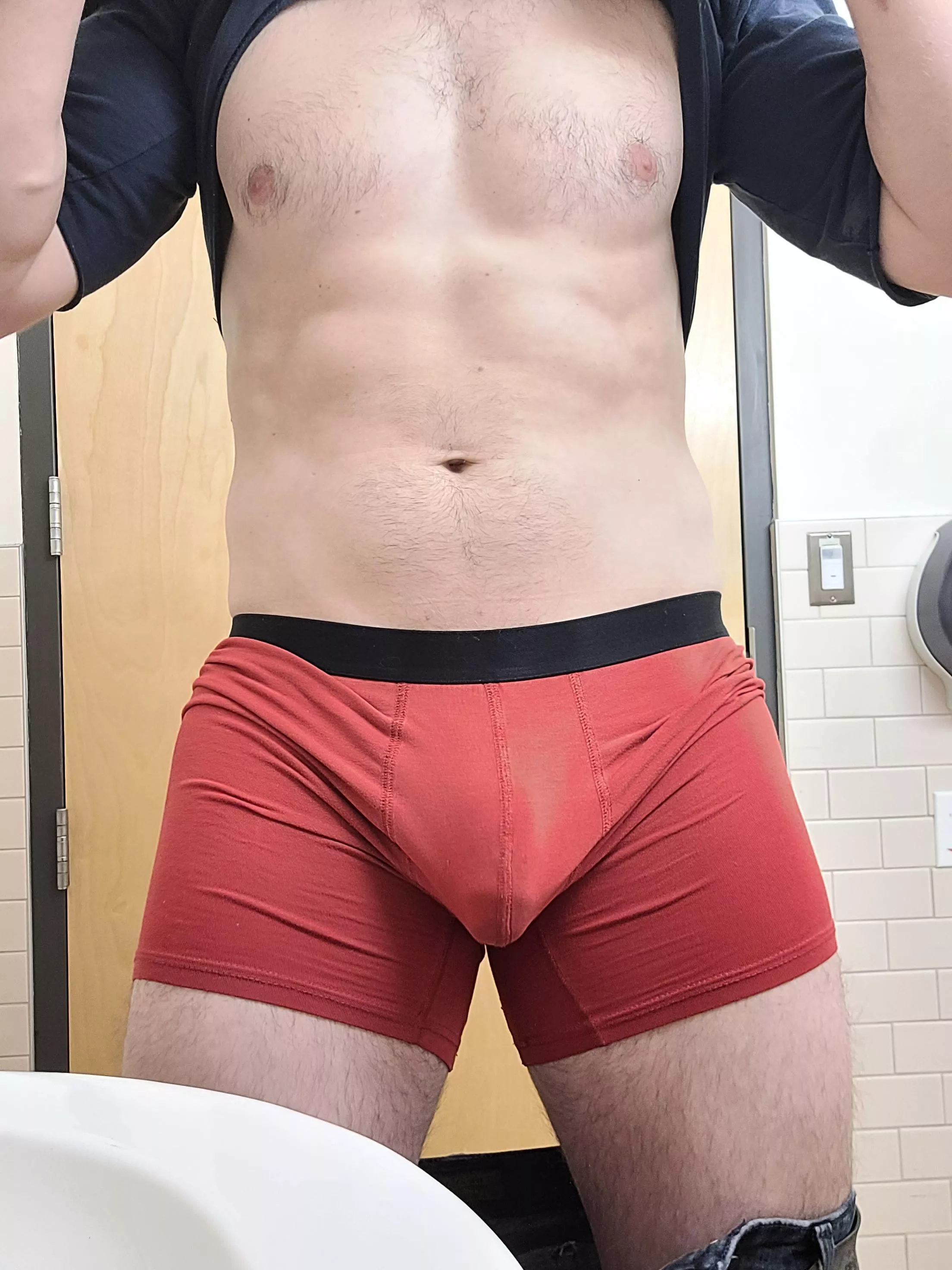 Slow day at work posted by EuphoricTouch2730