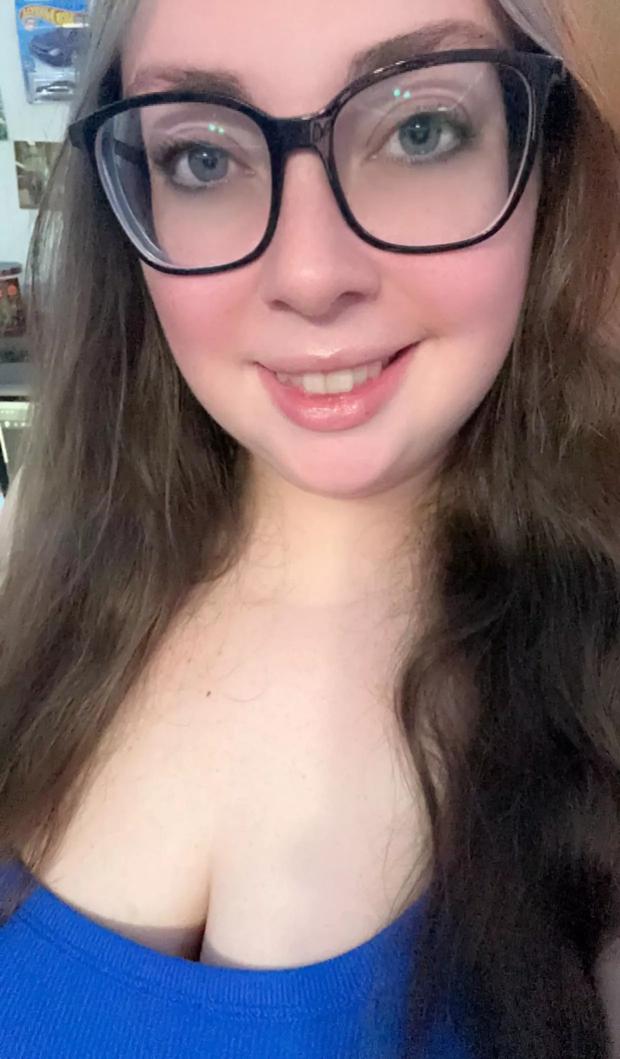 Sometimes I rock glasses & no makeup 🤓🤭 posted by JezebelPhoenix69