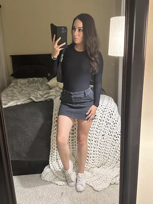 The weather is finally chilly enough to wear a long sleeve.  by AlanaAraya