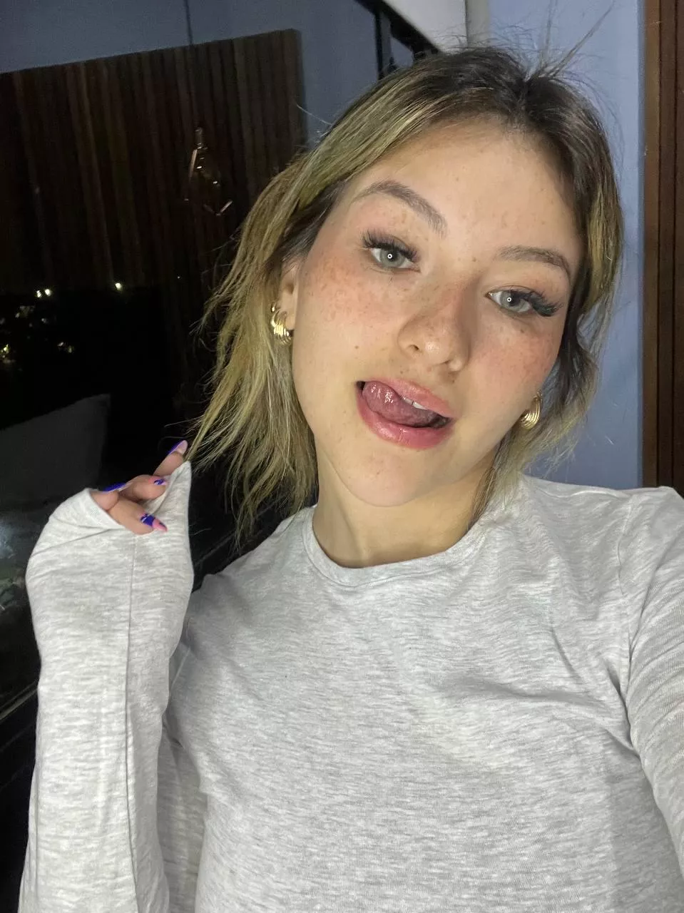 are blondes your favorite? posted by gorgeous_isabella