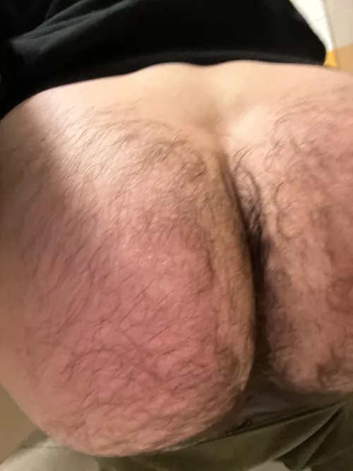 Butt dimples and a sweaty work ass by Funny_Technology253