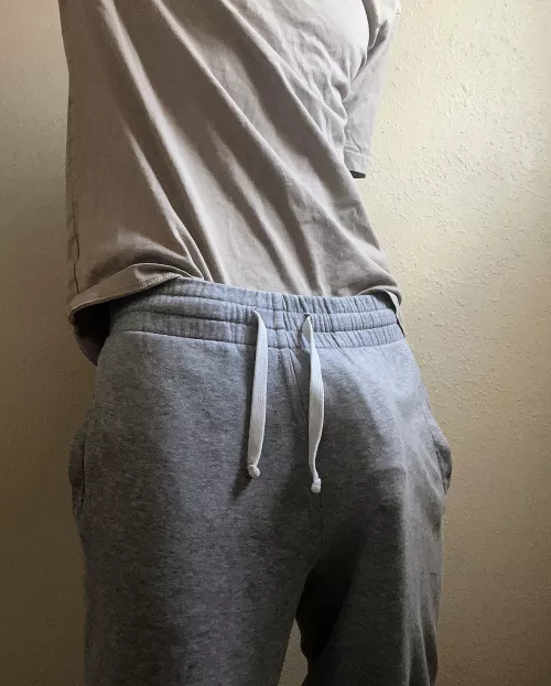 Grey sweatpants in public?  by Jakzum