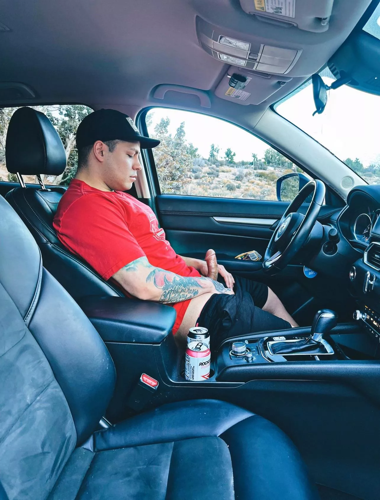 I love having a cock I can just pull out 😜 posted by Wyldcardx