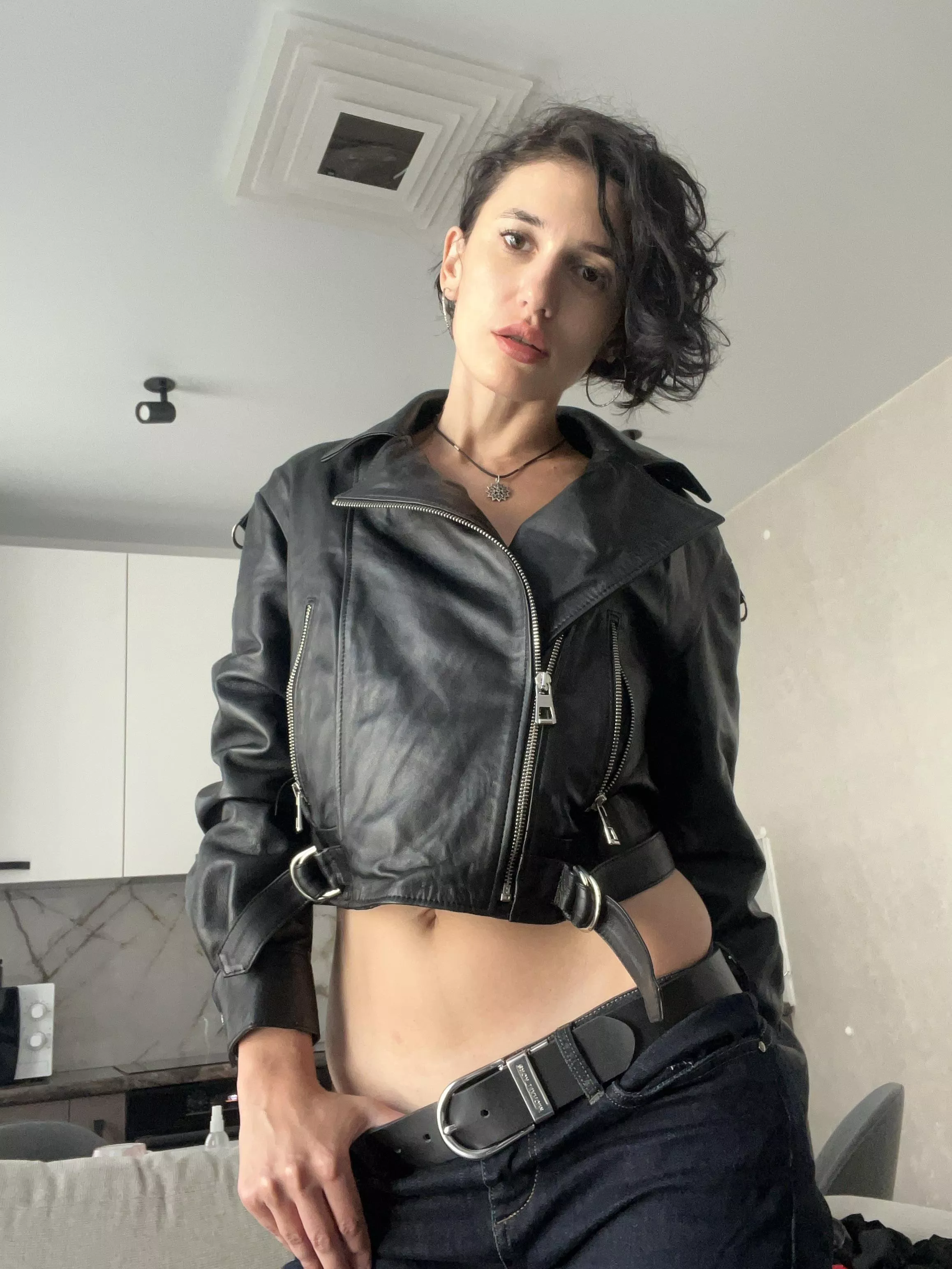 Leather clothes make me hot posted by Loranice