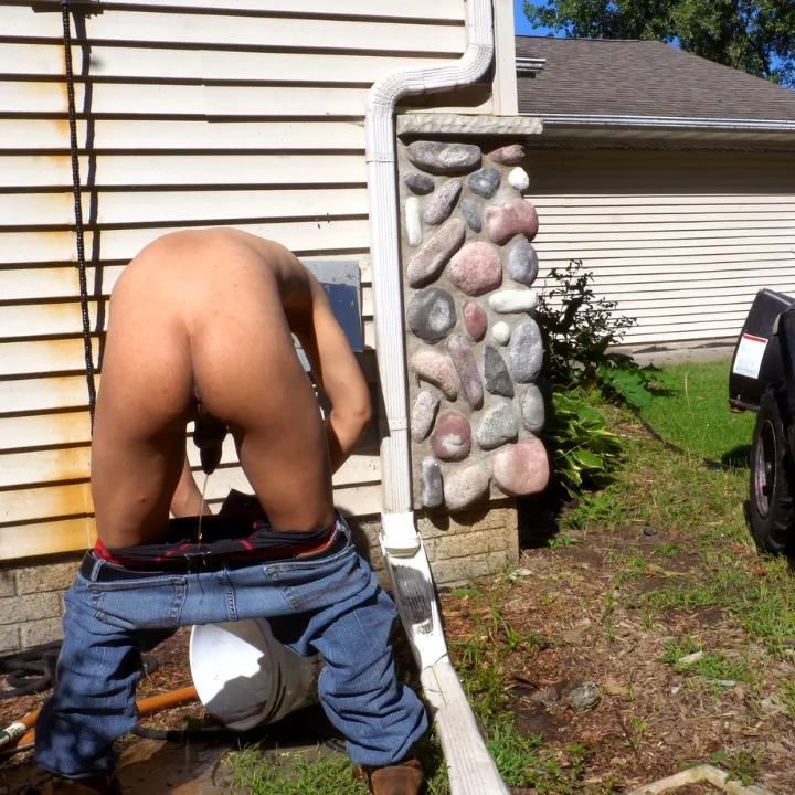 Oops my panties are getting wet posted by S1uttyernie