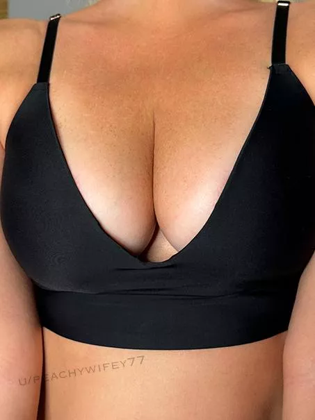 The best thing about a milf's cleavage is I know how to nurse you.  posted by peachywifey77