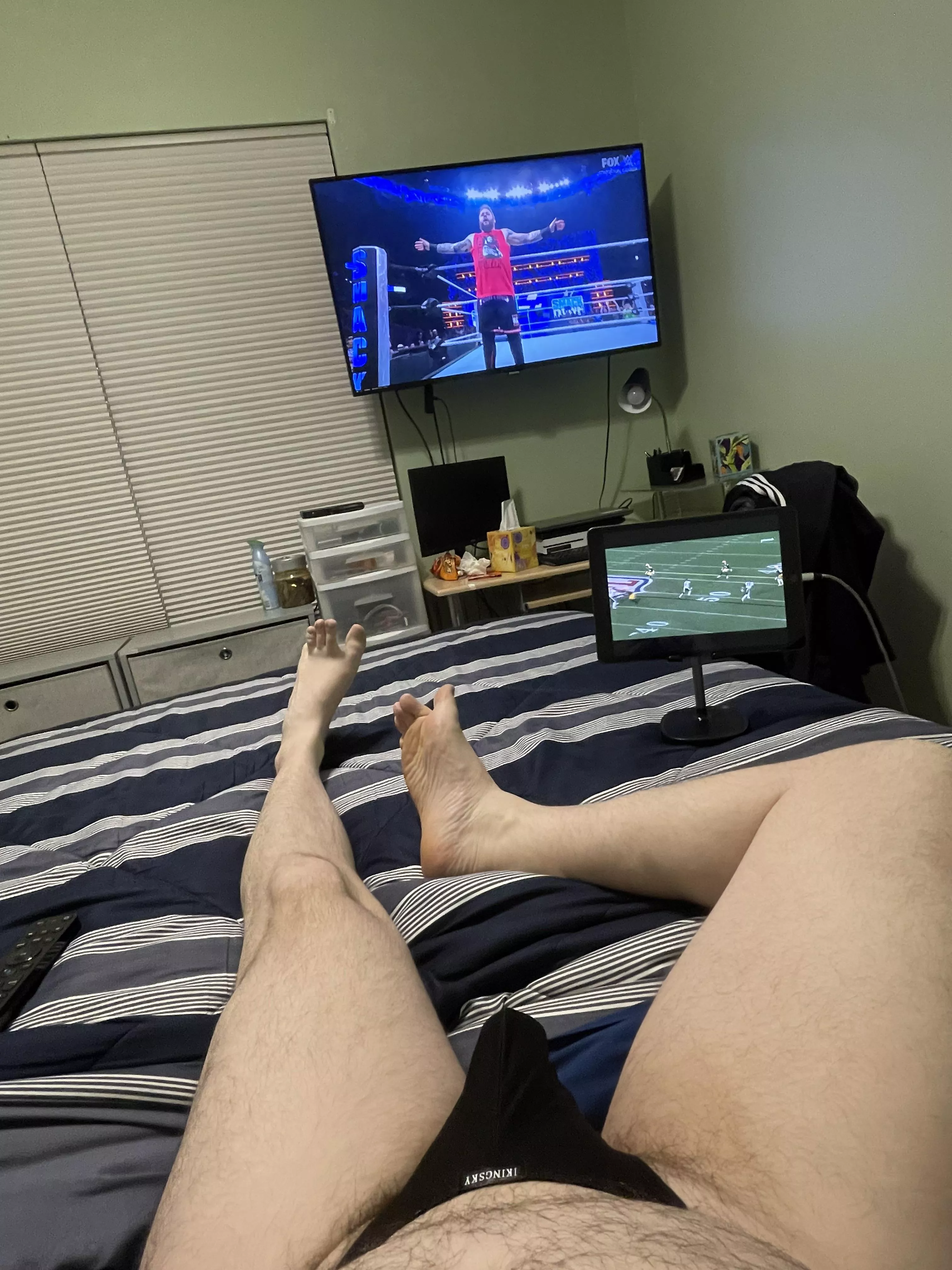 Wearing black and jinxing the Eagles…  posted by Buster912