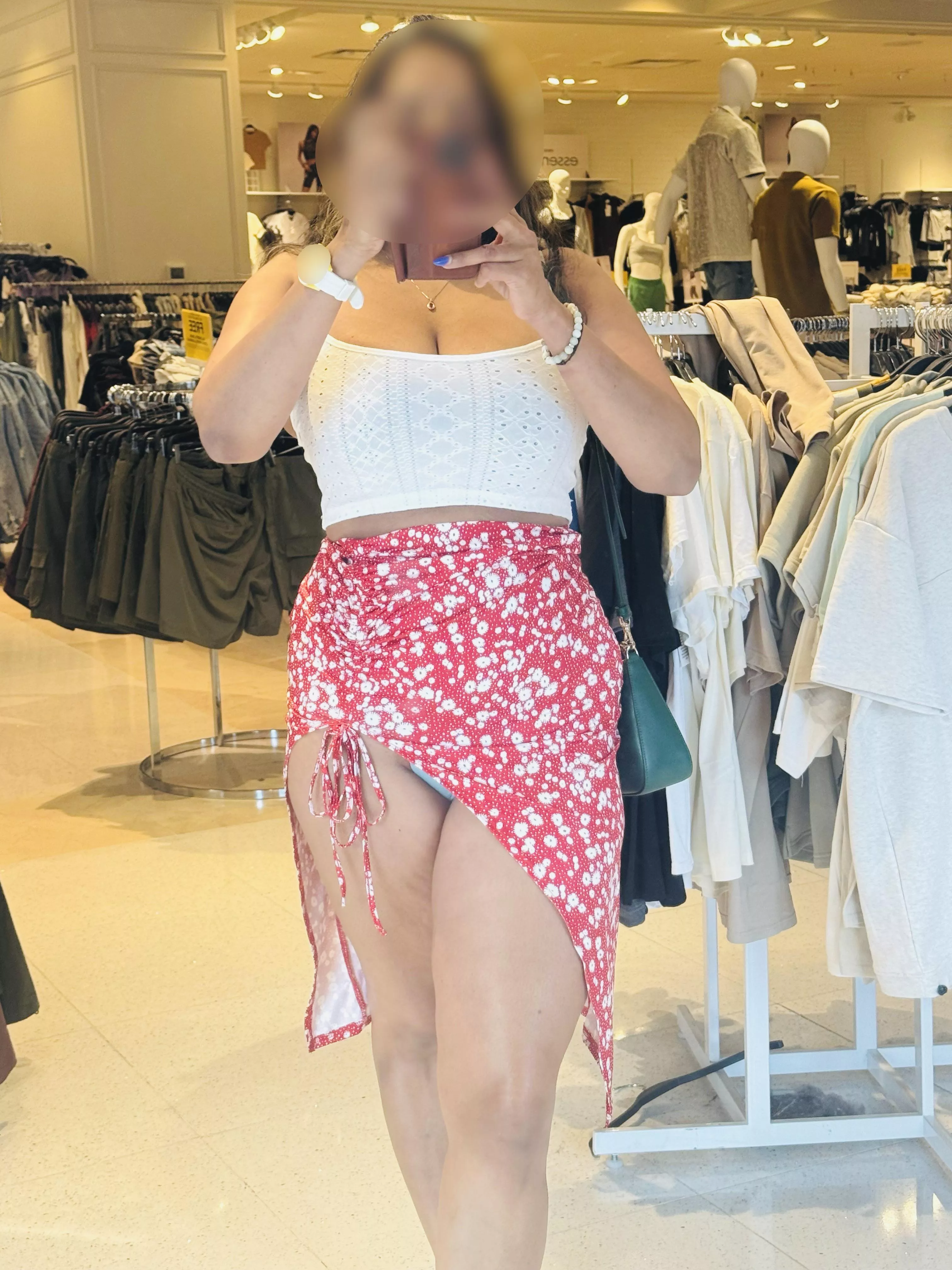 What's your fav color [F] posted by desiwife99