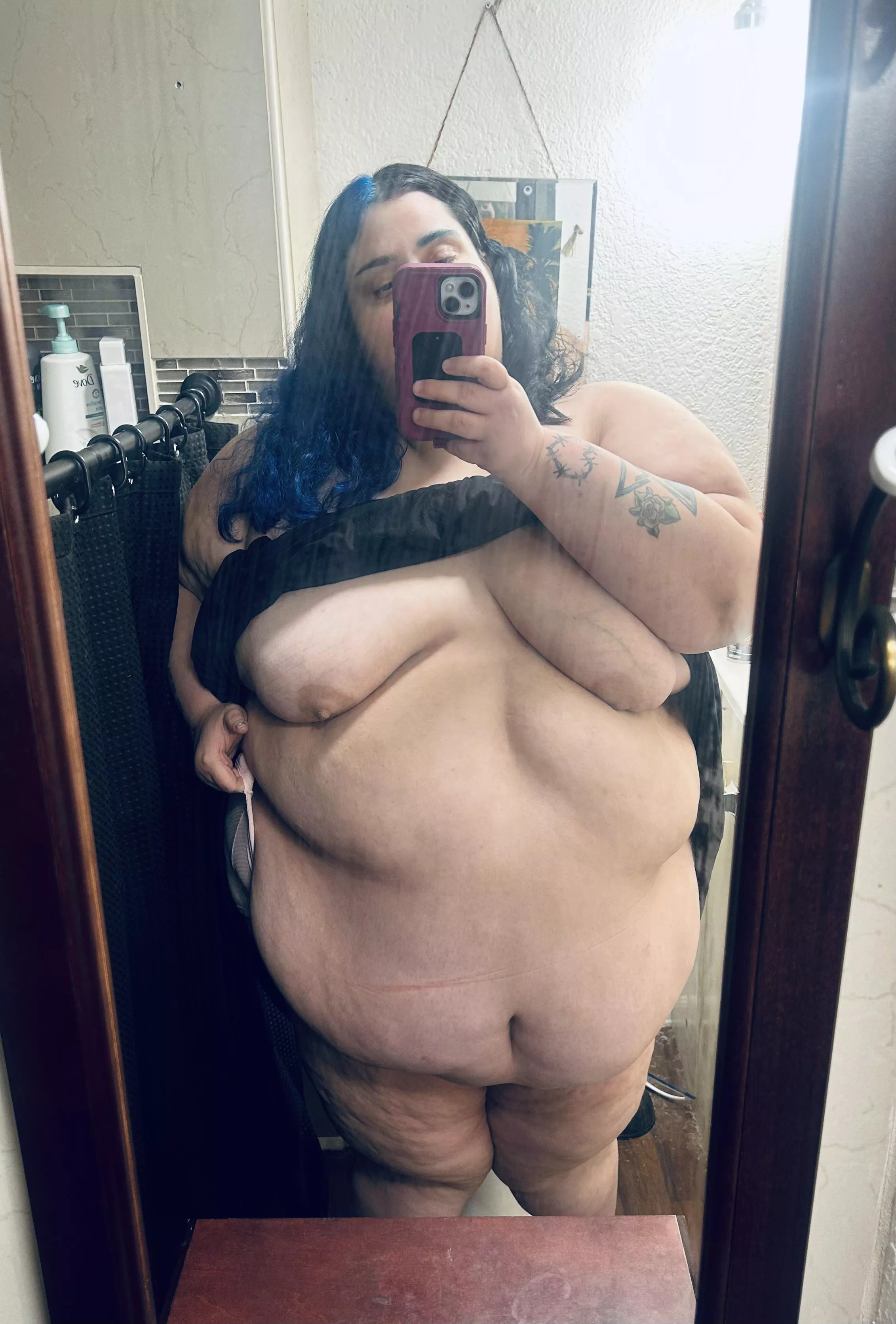 440 and 26 with tattoos am I your type? posted by Big-Arm4810