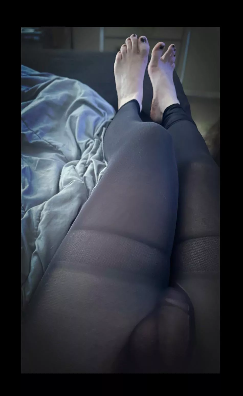 Come use me and my feet posted by Usual_Spell1089