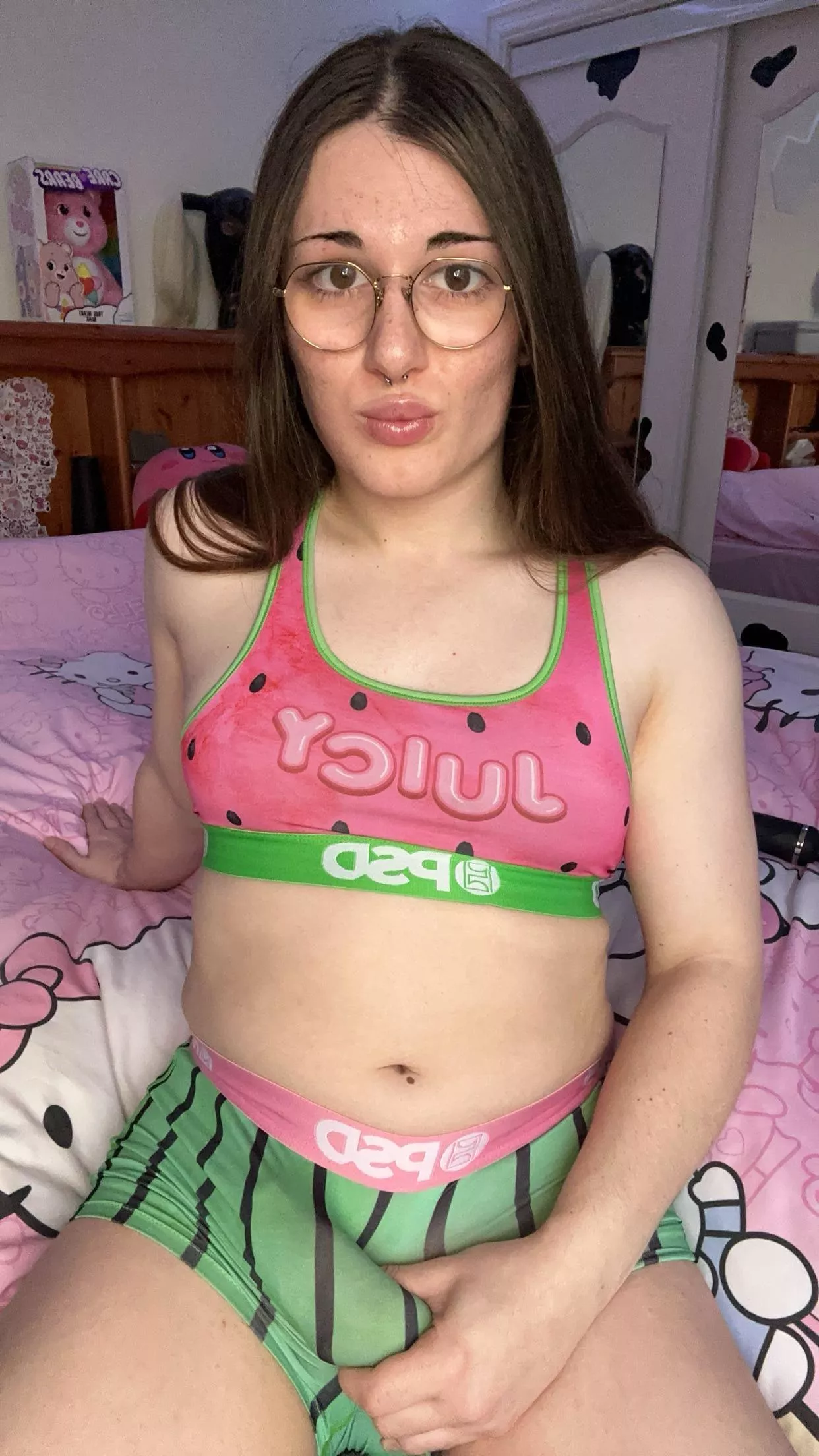 Describe my bulge in two words 😊 posted by nicky_dabratz