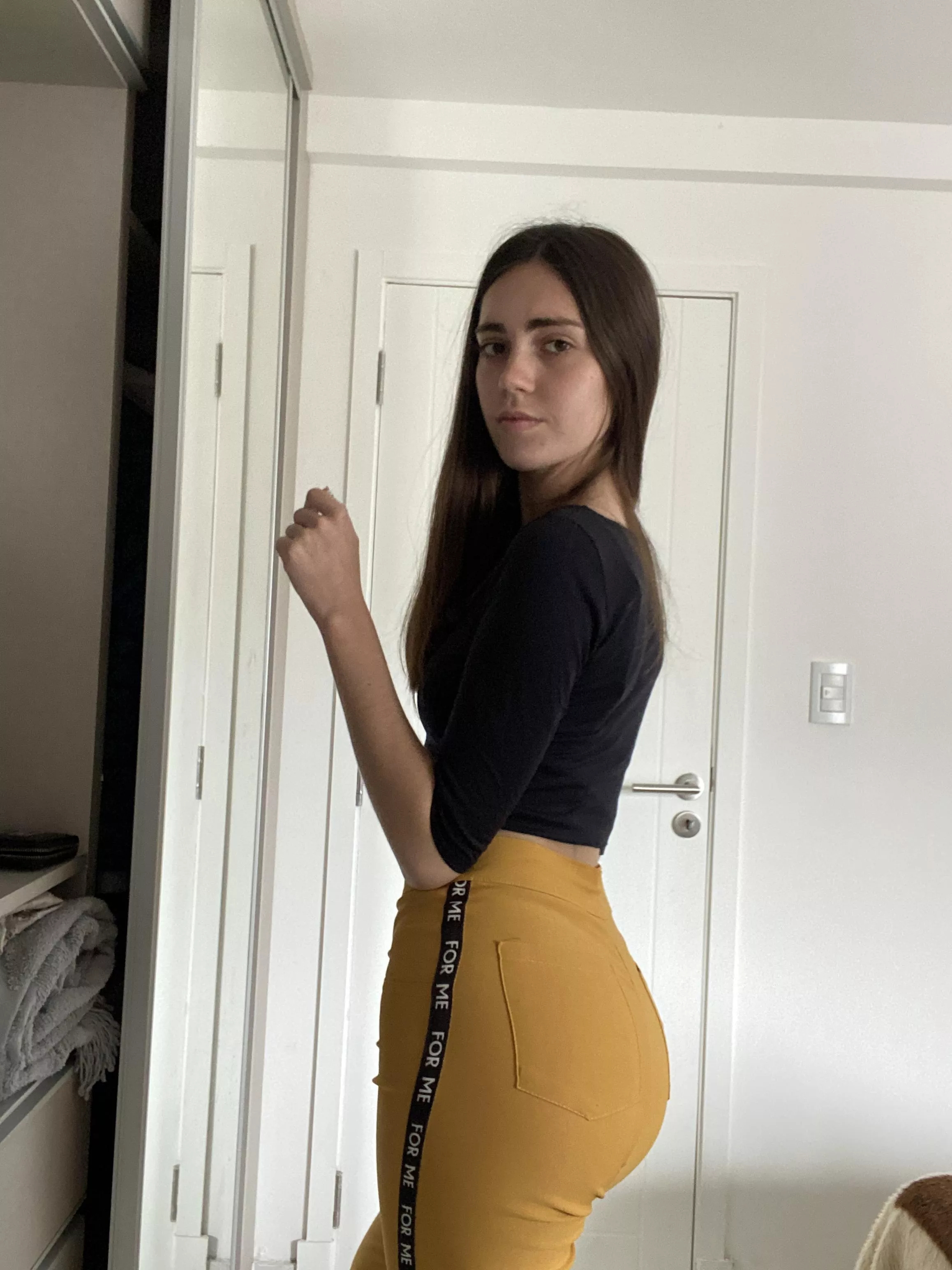 Give me a good cuddle posted by RadiantMiranda