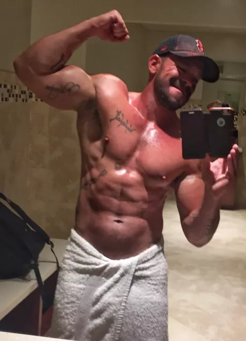 gym show off time by inkedpolyglot