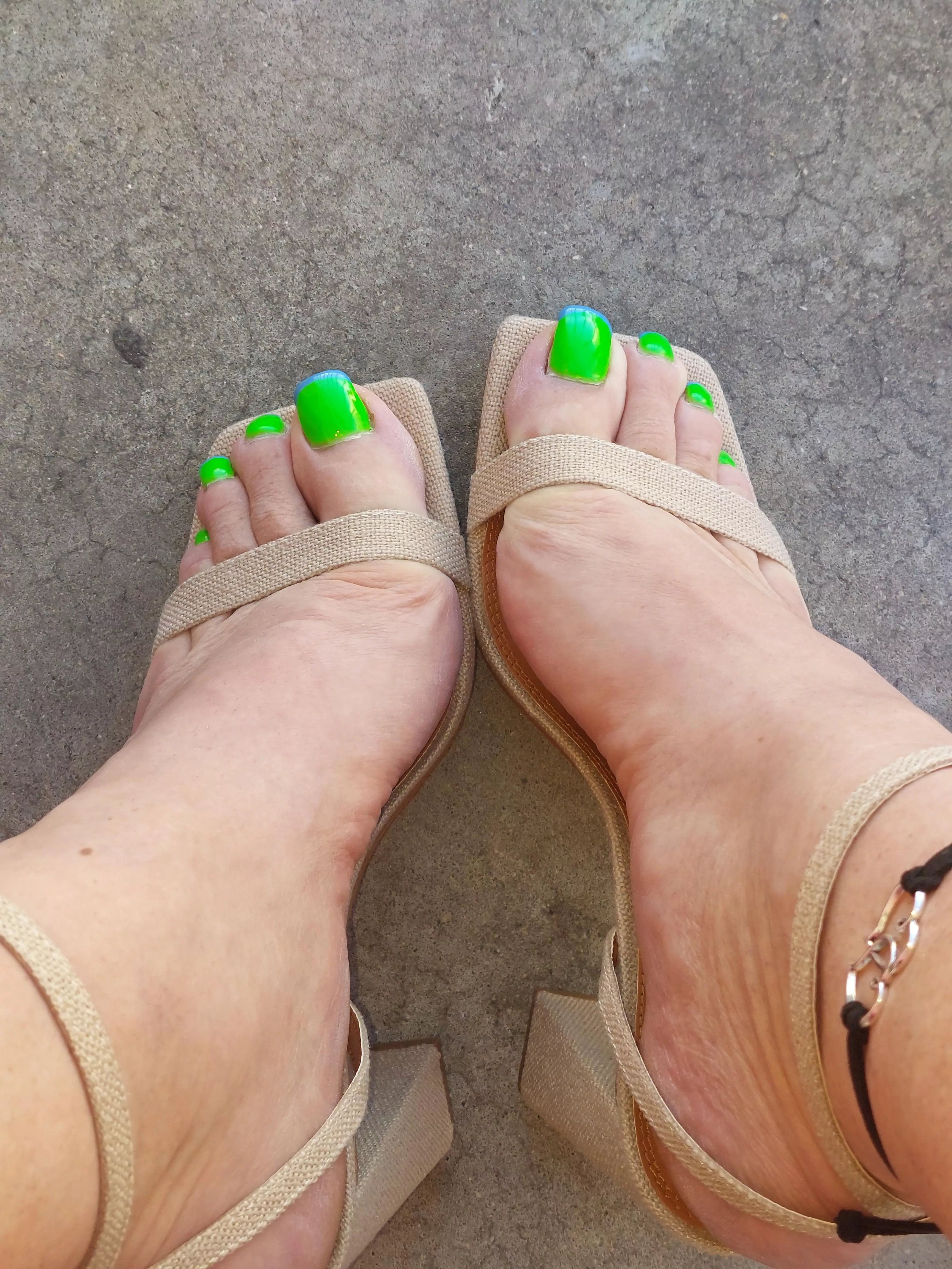 Heels on vacation  posted by Girlysandals31