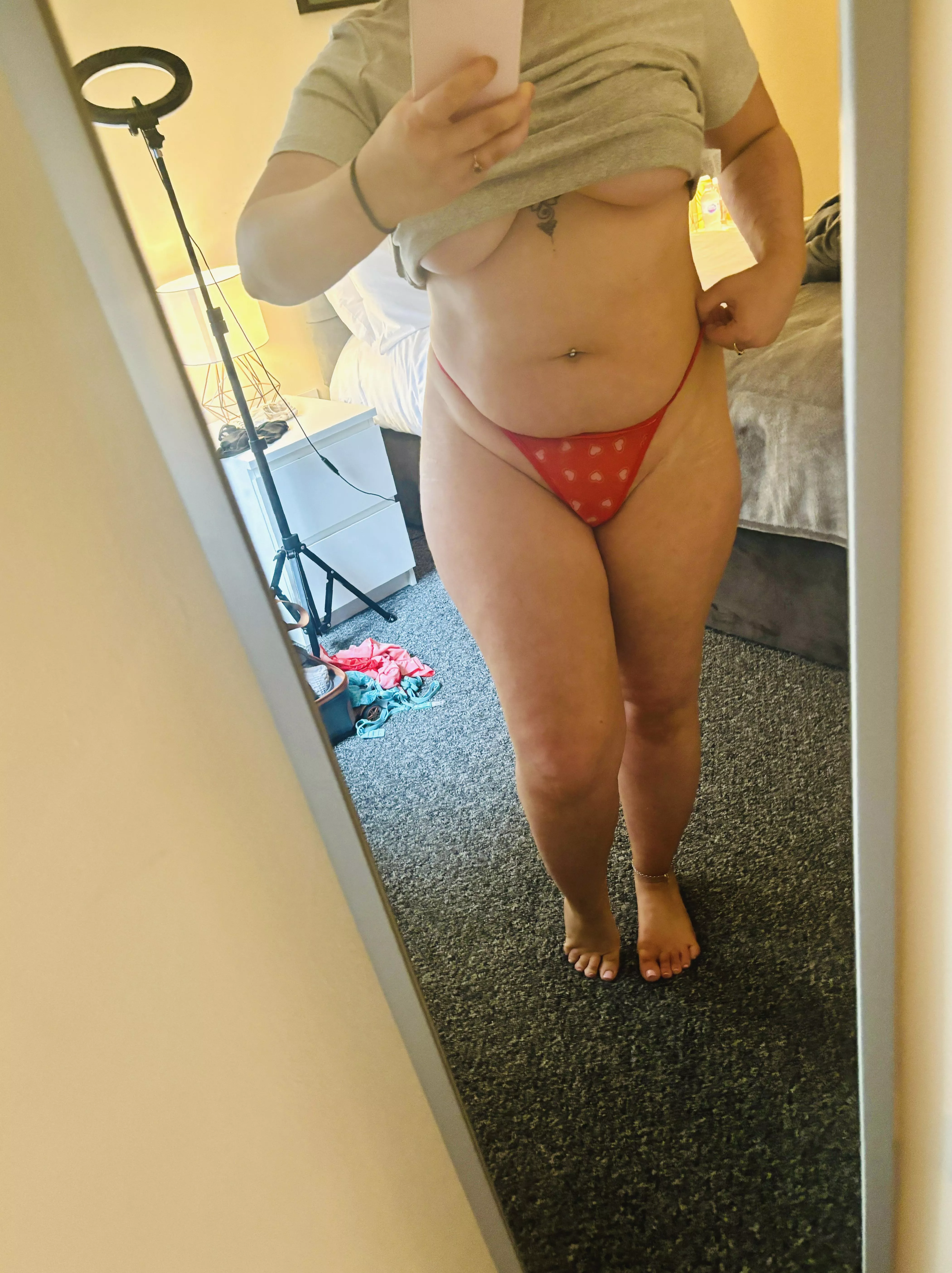 If we were on a date and I sent you this naughty picture, what's your next move posted by ObedientTablespoon