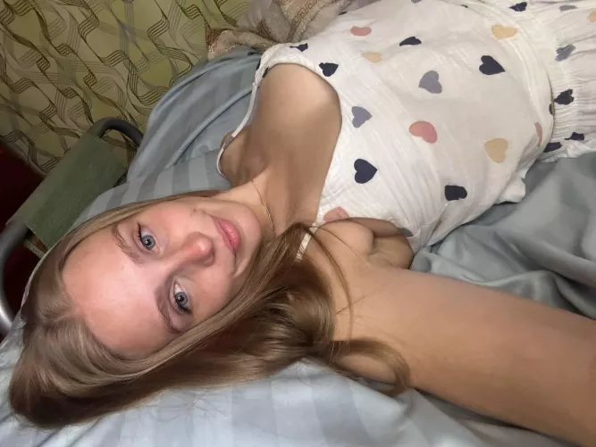 My arms has become a bit sweaty can you lick and clean em? by alicemacdezy