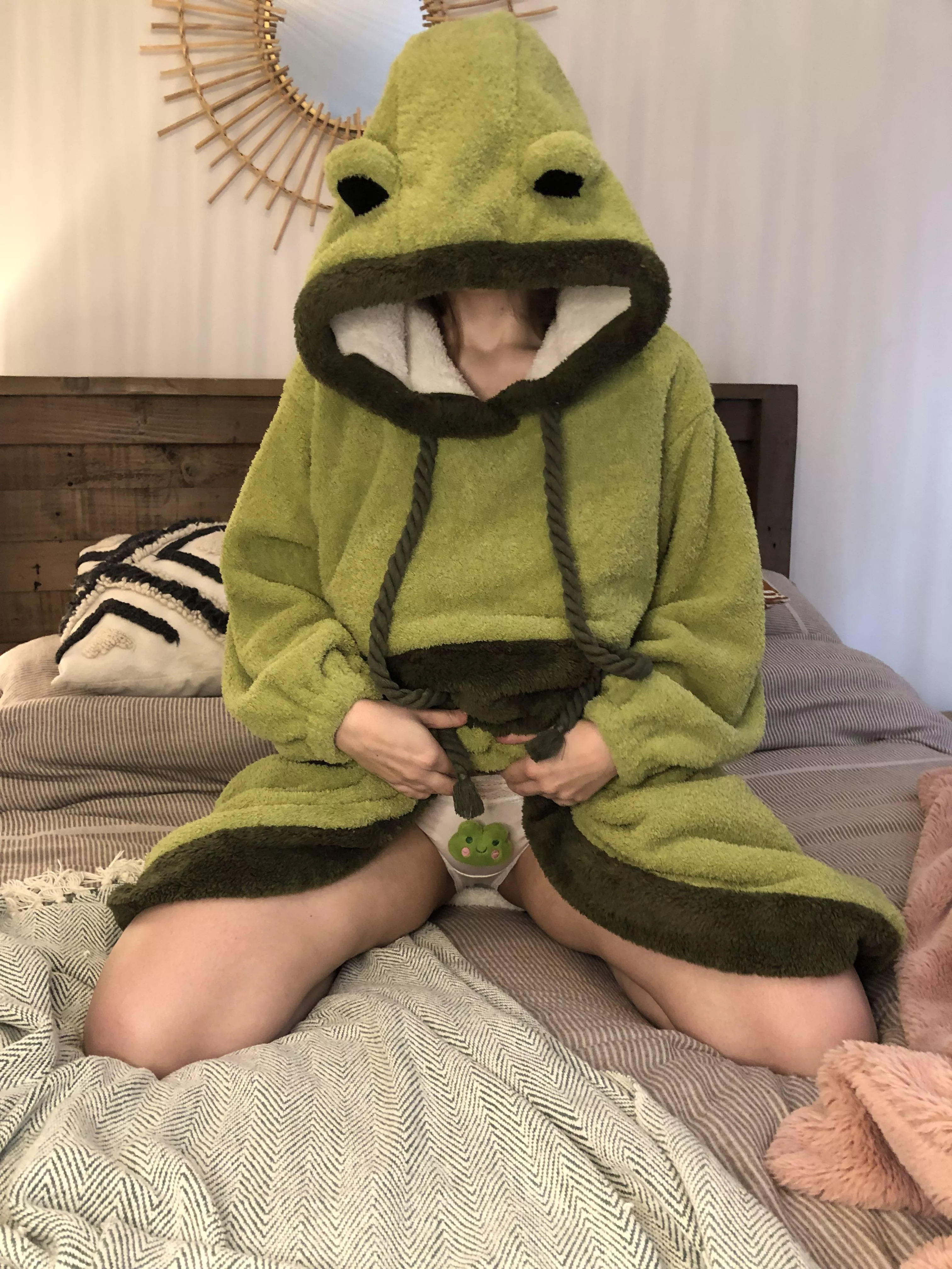 Releasing my inner frog... posted by acorn_sweetleaf