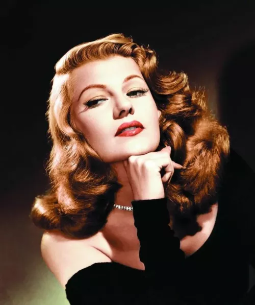 Rita Hayworth by Luke0ne