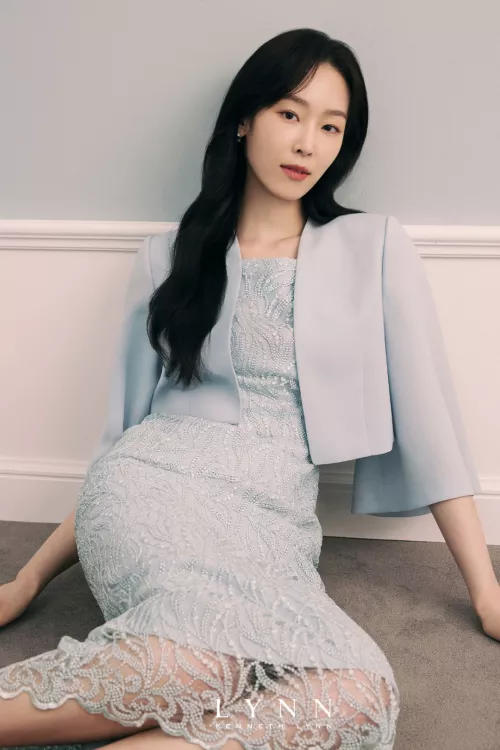 Seo Hyun-jin by GlassPercentage3328