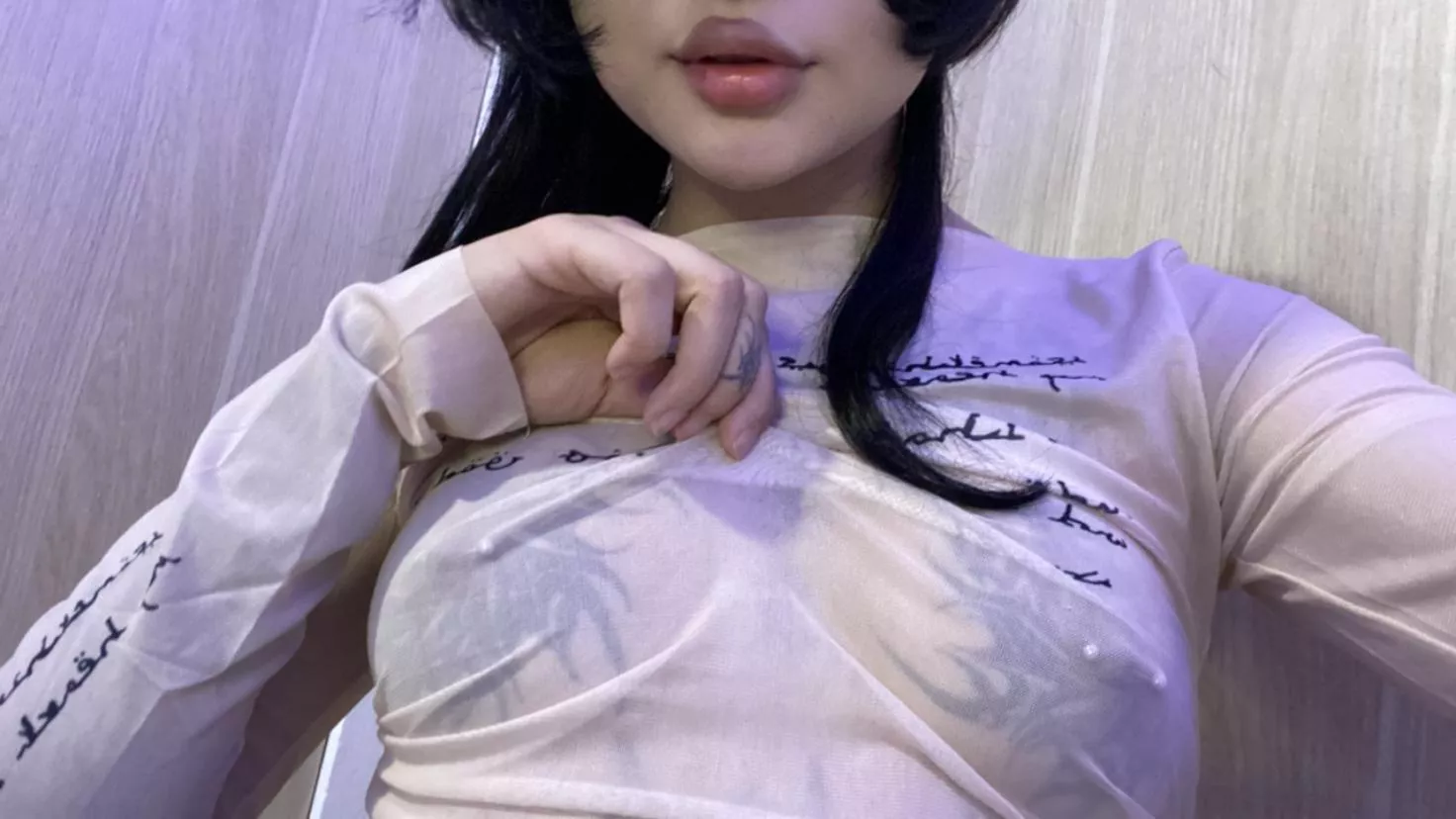 Small perfect tits posted by vixengirlyy