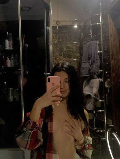 When the open shirt is just the right amount of sexy by emillysweett