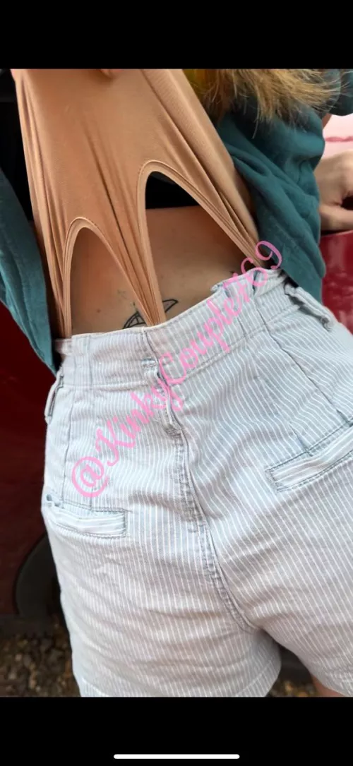 Who can tell me what kinda fish it is through my stretched thong? by Excellent-Half884