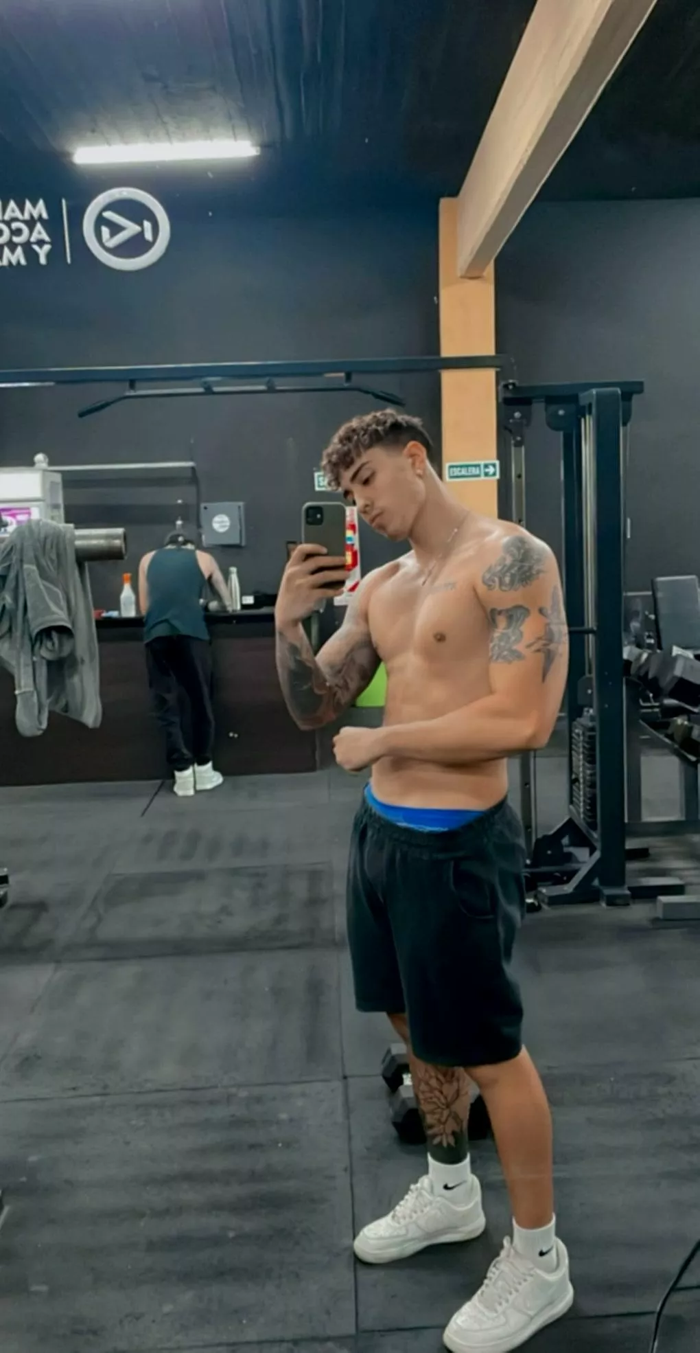 Would you let me just walk in and take it? posted by ZaynReedx