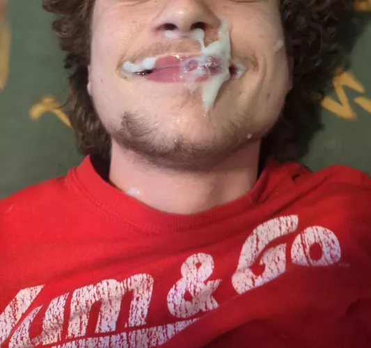 a cum covered twink is a happy twink by blxxxzy