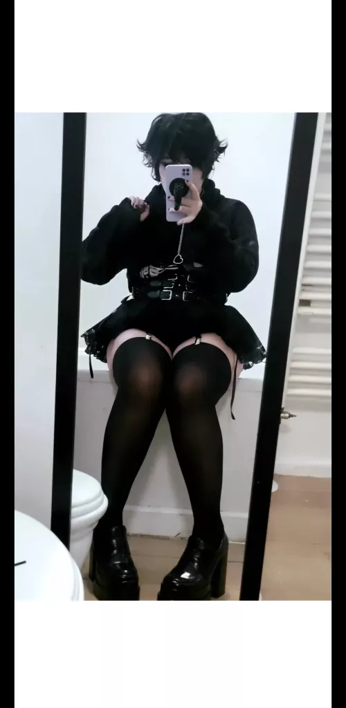 bathtub boy, no thoughts just squishy by Bathtub_Boi_