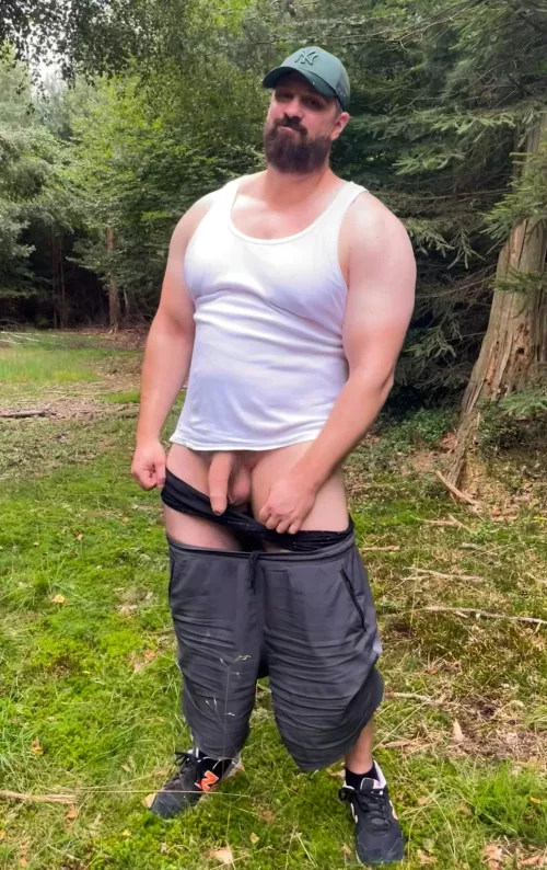 Hello…im your personal 6‘6‘‘ and 310lbs forest co-worker. What can I do for you? by Top_Handle2768