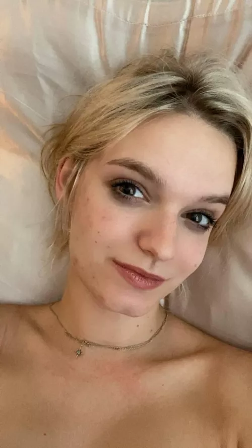 Naked and blonde... all a man needs by curvyleila