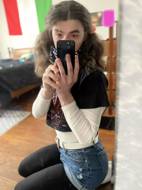 Starting to like how I look 💕 by _Skylar_Sapphire