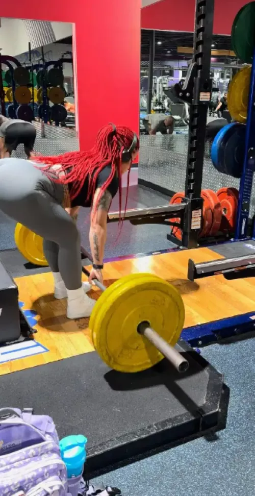 Another day at the gym by buffbambii