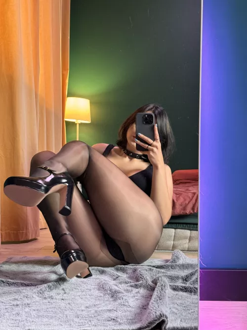 Big thighs will save the world  by mikomiaumiau