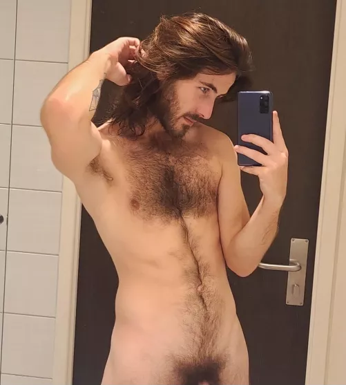 Caught you staring. by httoak