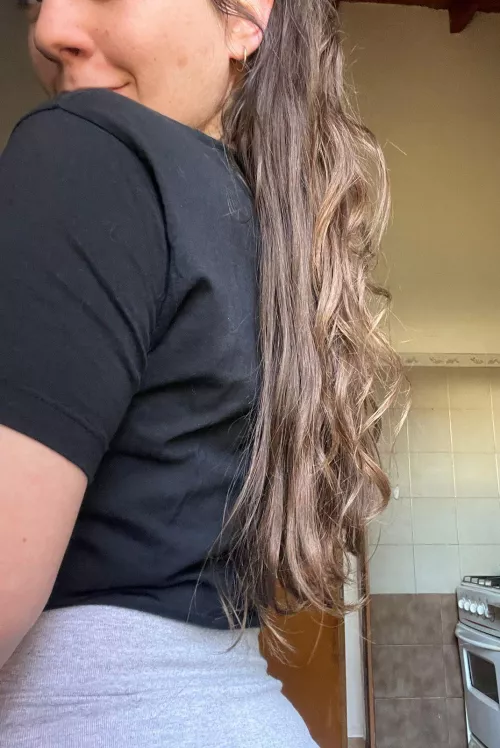  Curls growing 🤭
  by badandpretty