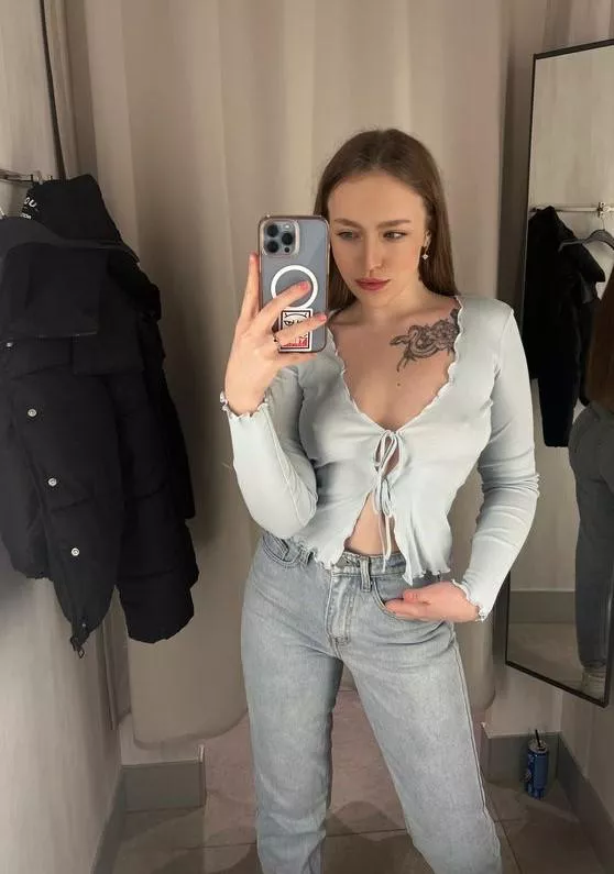 cute top, I think I should wear it on our first date posted by nox_olivia