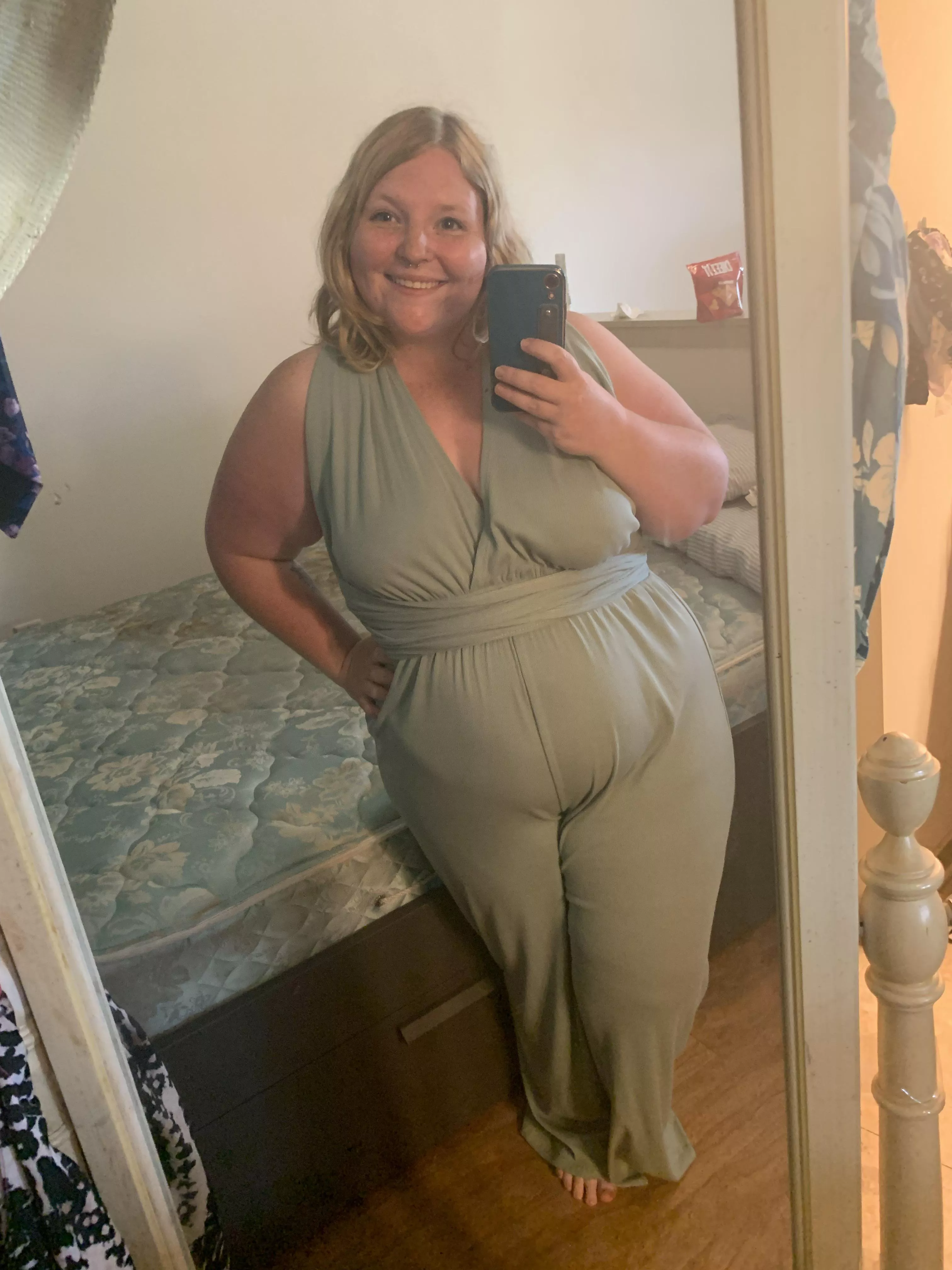 Felling cute 😊 posted by daddyspawgprincess