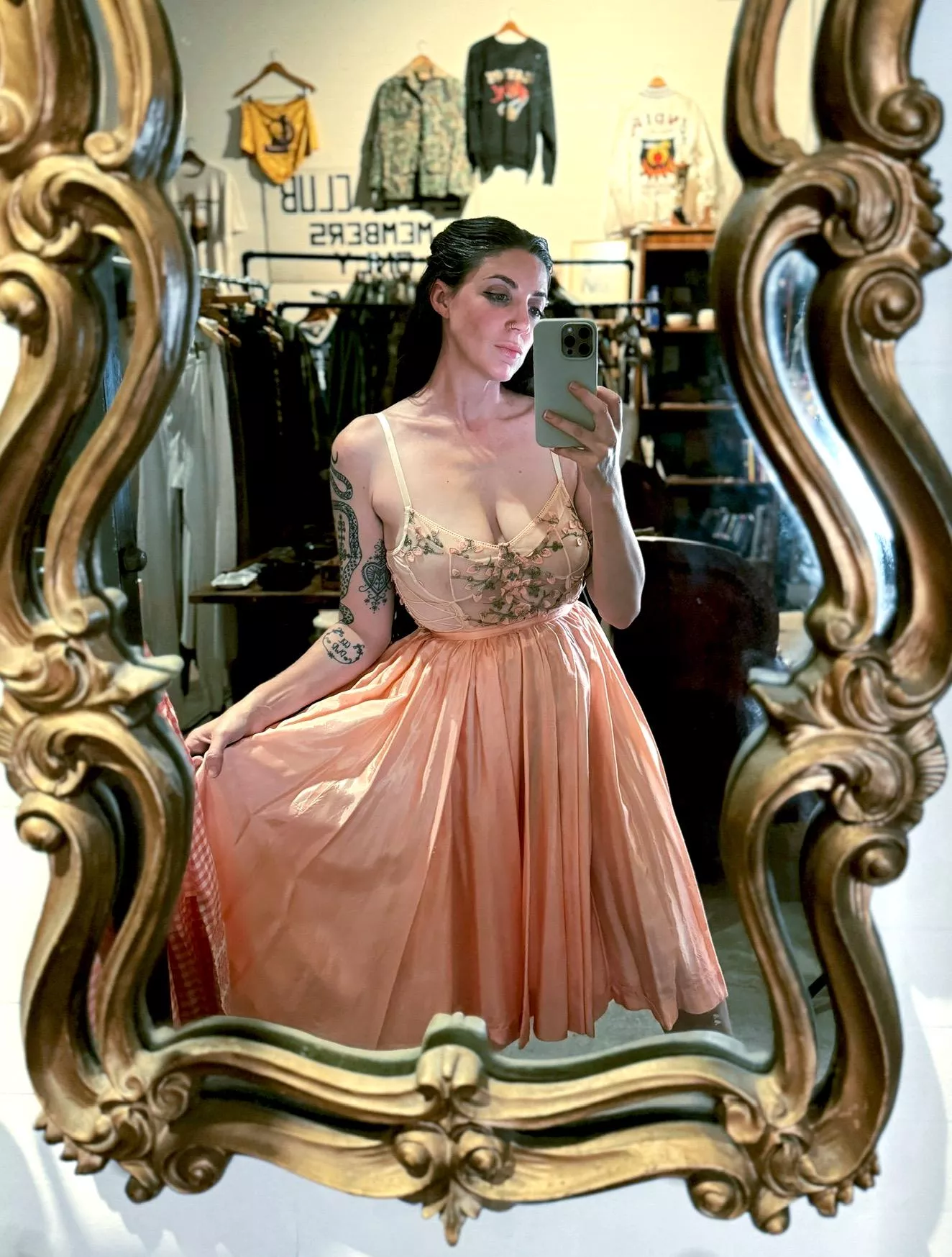 Found my new favorite vintage dress @prettysadiereed posted by PrettySadieReed