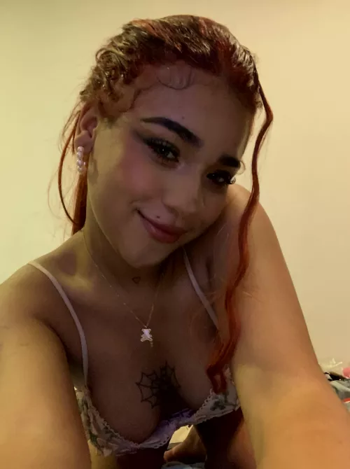 I am living on the edge, having a selfie moment😘 by ionafloyd