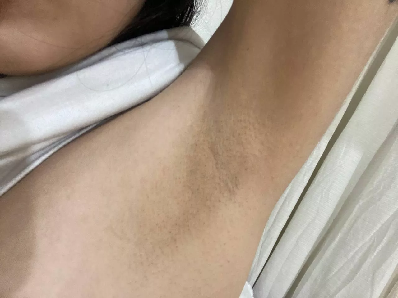 I want to know if you dare to sniff after the gym posted by Labiosrojos21