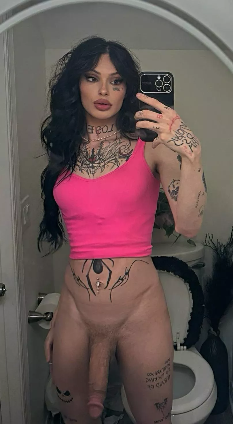 If you worship my cock I will love you! posted by Natural-Throat321