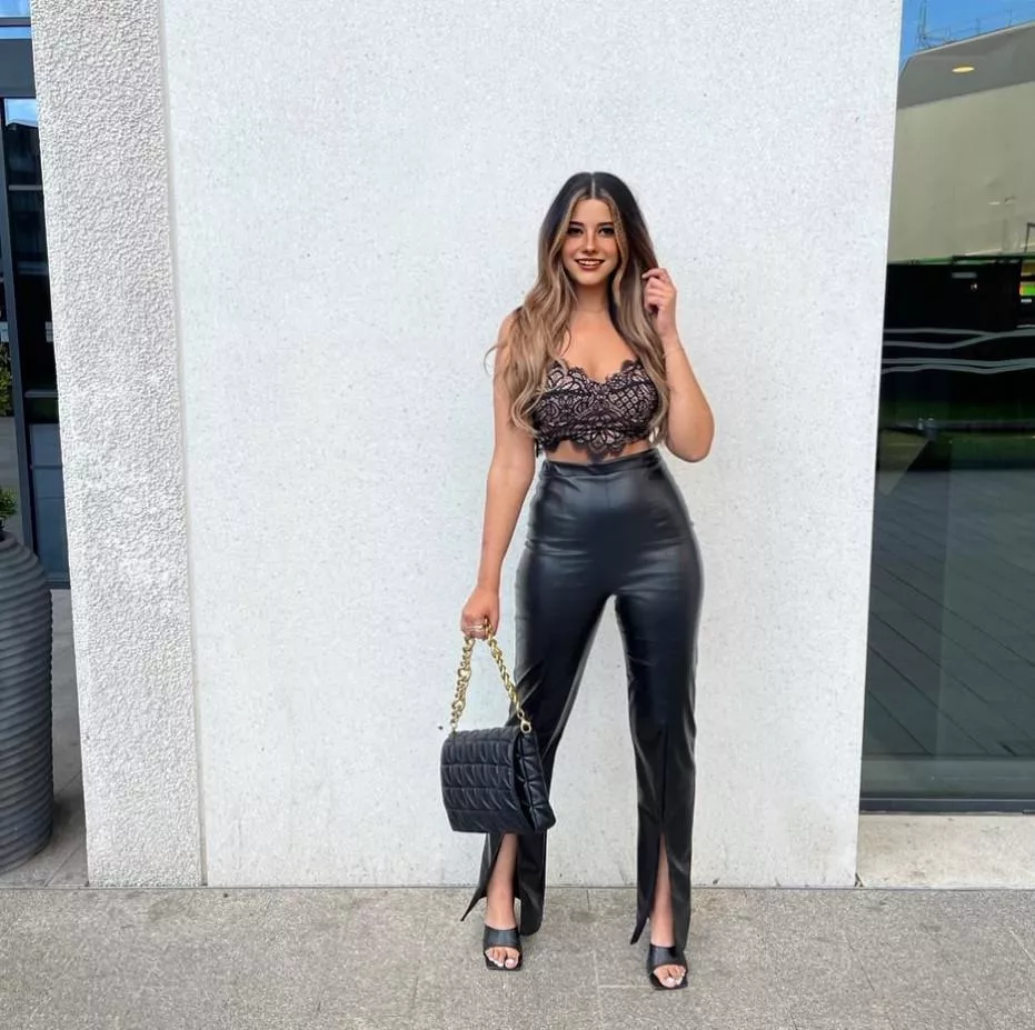 just love how leather feels on me posted by Melodic_Maven