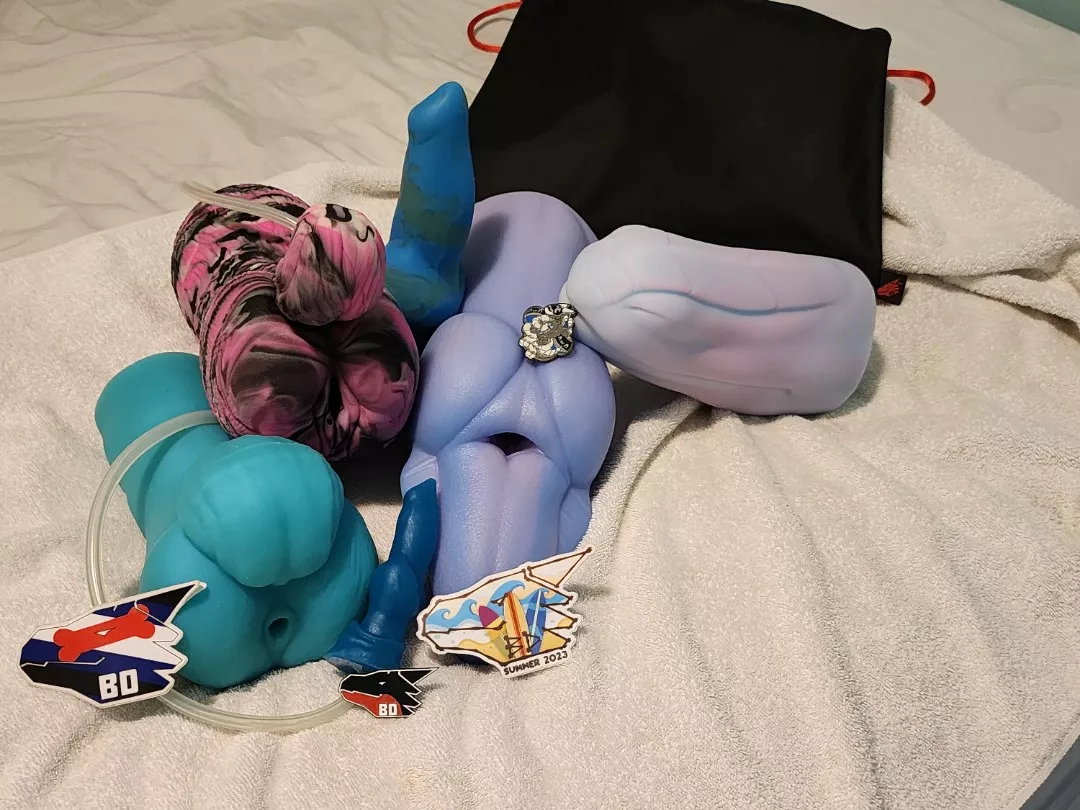 My arsenal :3 posted by floofybottom