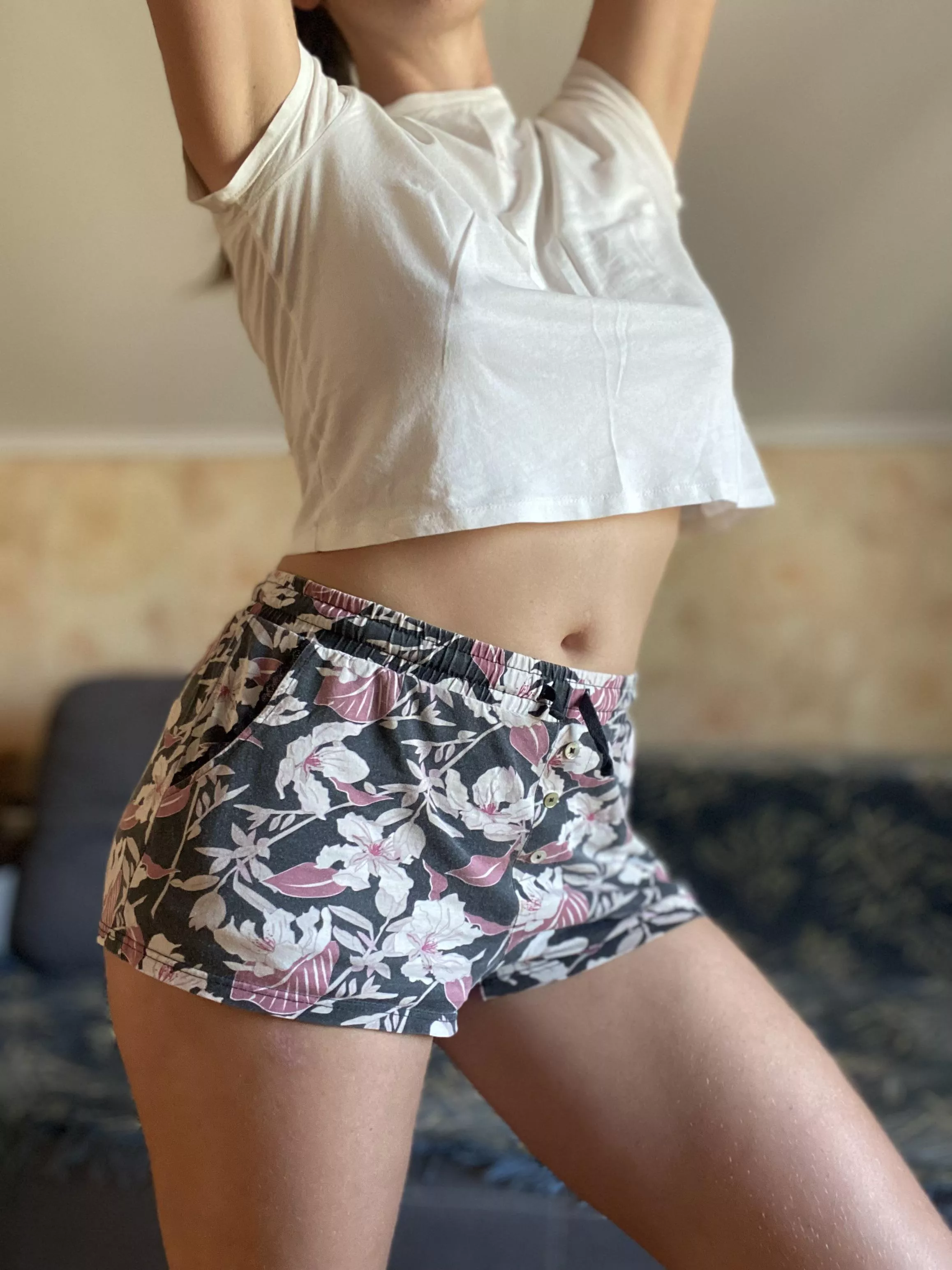 No bra Monday posted by sunspotsa