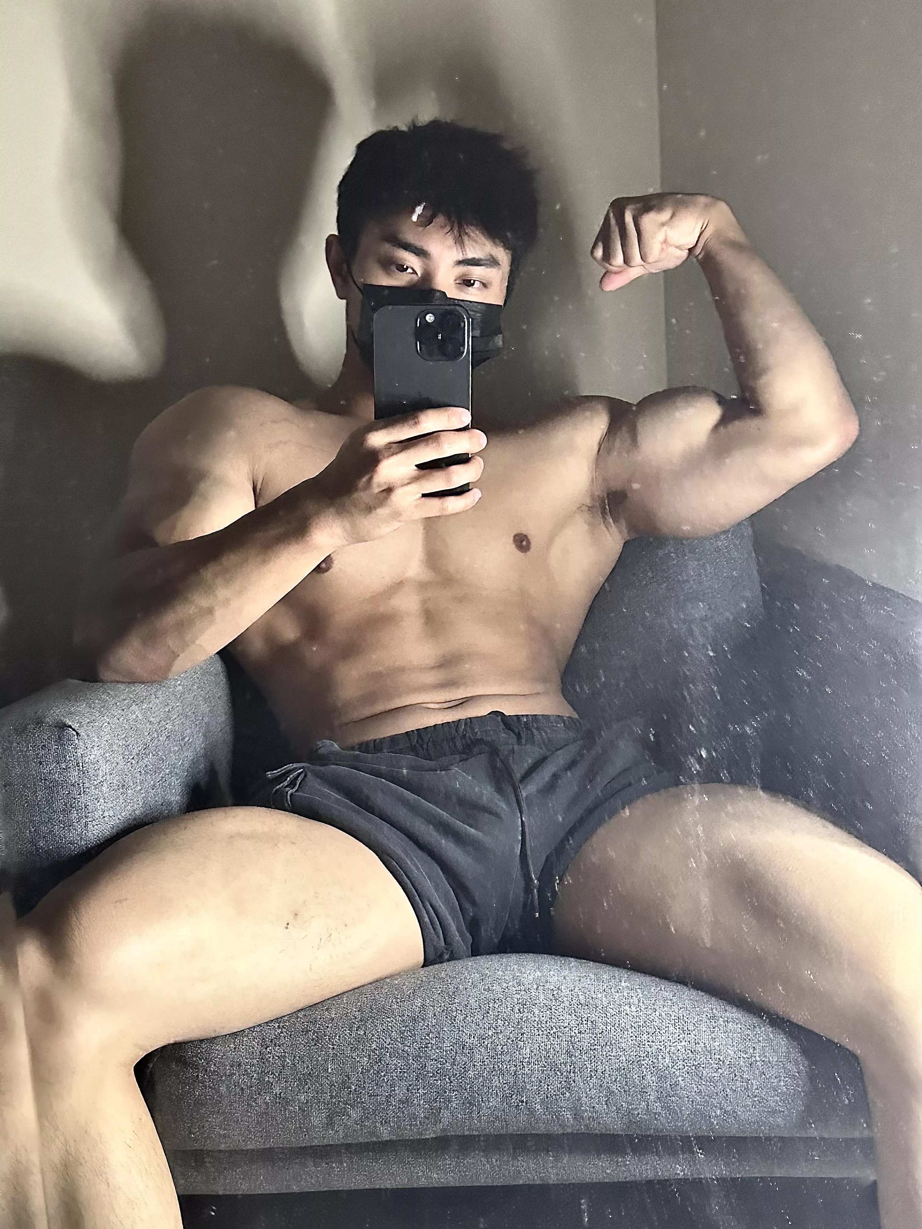 [19] down ur throat or on ur face?  posted by AlexParkxxx