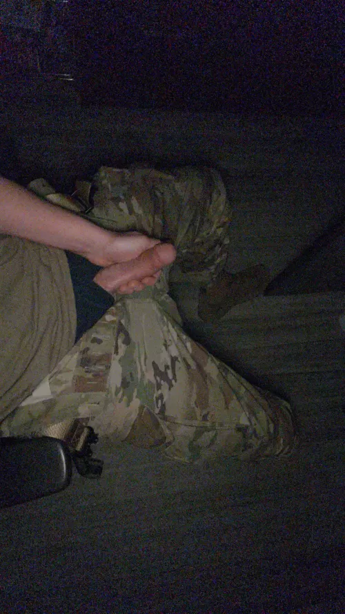 [31]Office empty. Lights are out by Heavy-Network5058