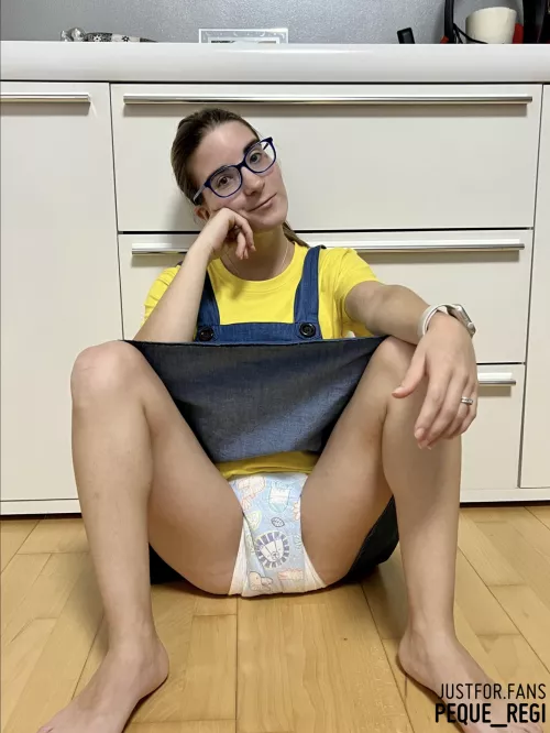 A minion Regi in diapers 🍼 🧸
 by peque_regi