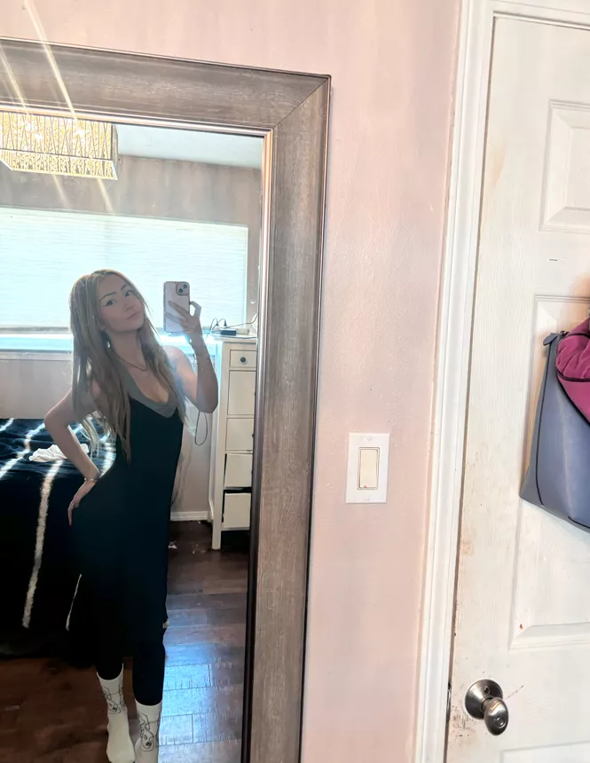 do I look classy with my black long dress  posted by Logical-Citron-3565